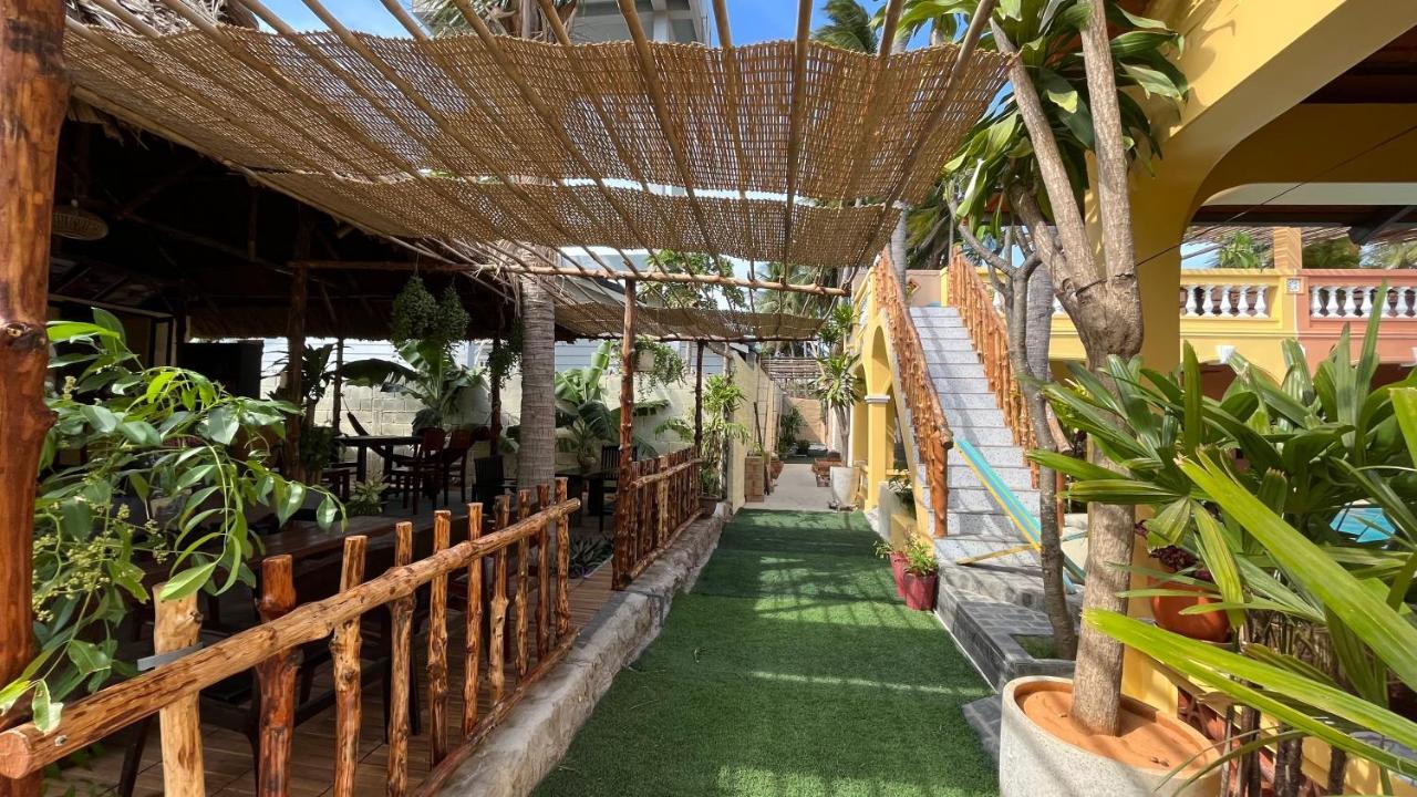 Mi Nhon Em Hotel Muine Mui Ne Bagian luar foto