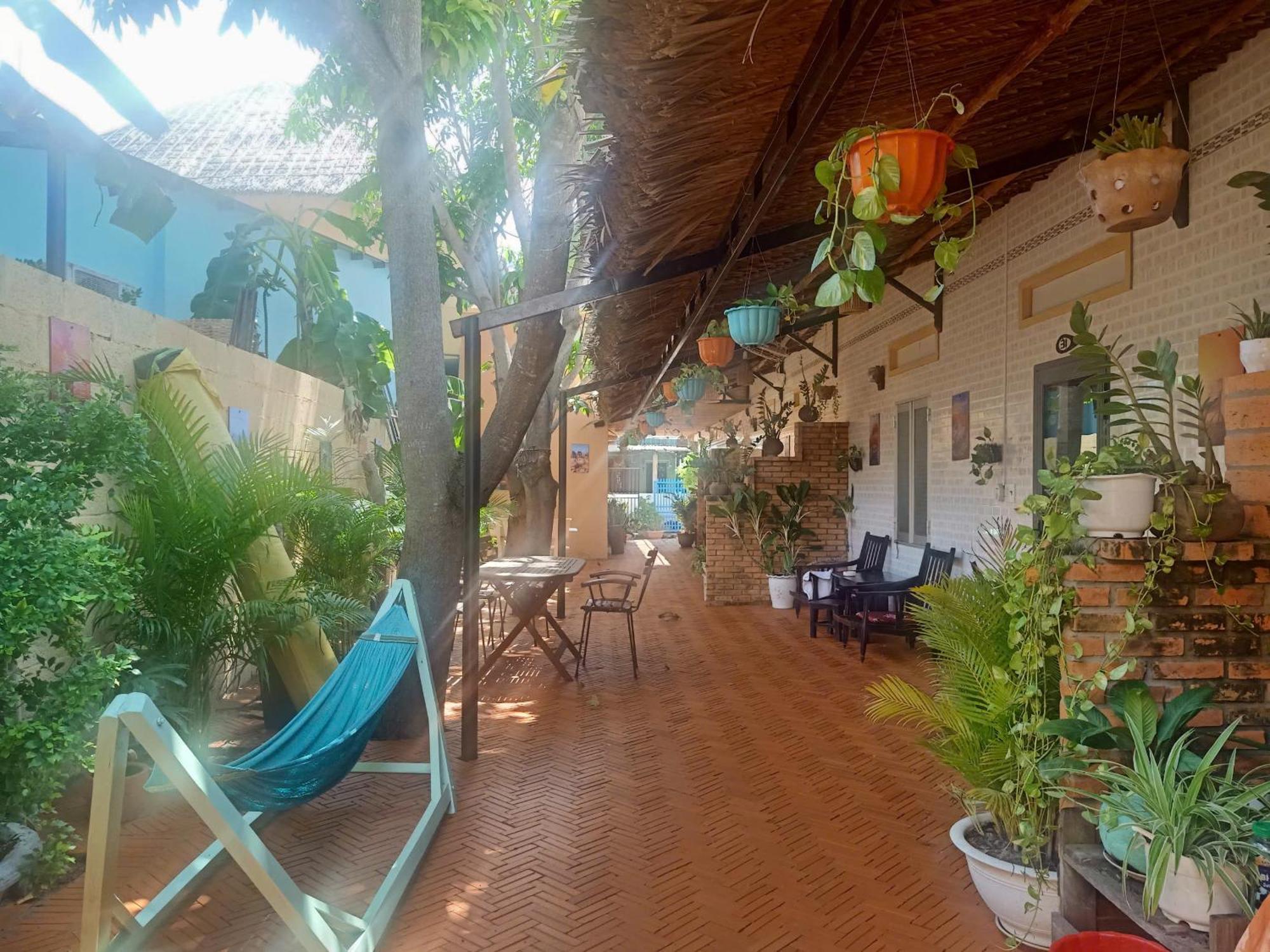 Mi Nhon Em Hotel Muine Mui Ne Bagian luar foto
